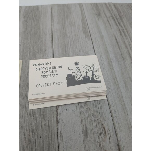Vintage Monopoly Scooby-Doo Ed Game Replacement Zoinks Ruh Roh Cards And Dice - Picture 5 of 8